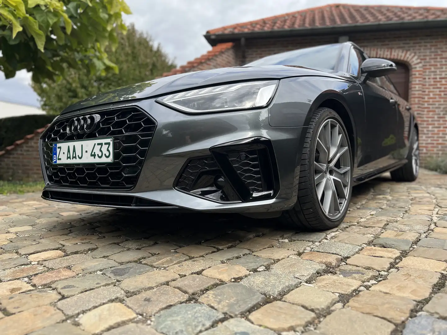 Audi A4 A4 Avant 35 TFSI S tronic S line"VERKOCHT-VENDUE"! Gris - 1