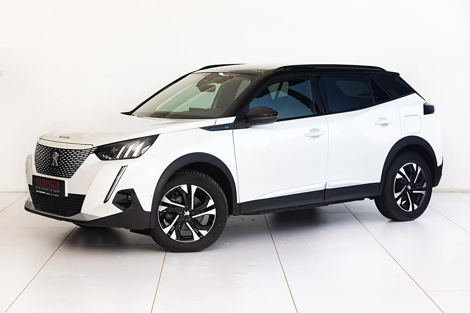 Peugeot e-2008 50kWh GT Weiß - 1