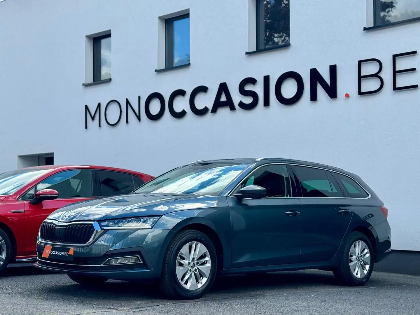 Skoda Octavia SW 2.0TDi Ambition *Cockpit*CarPlay*SGCHAUFF*CAM* Grau - 1