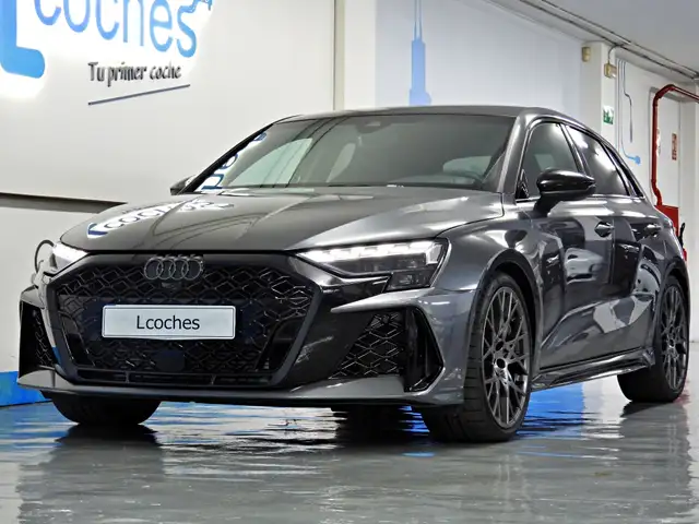 Audi RS3 view 6