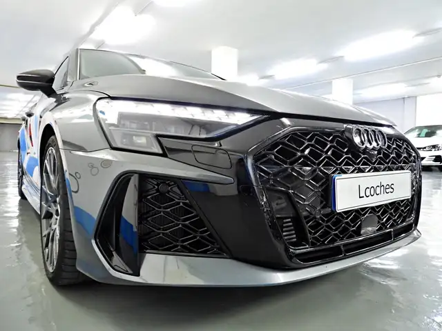 Audi RS3 view 9
