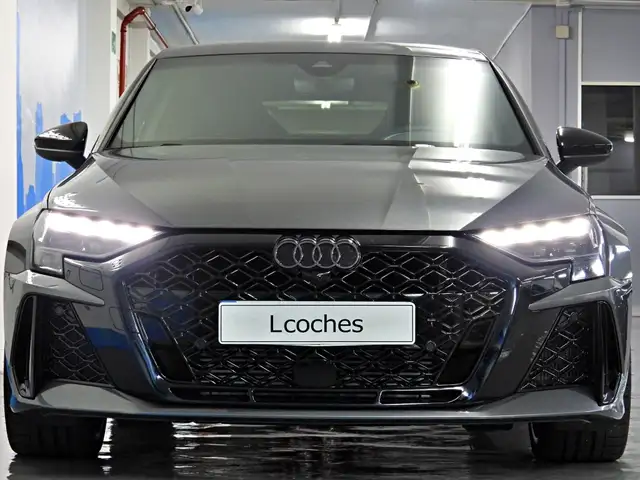 Audi RS3 view 8