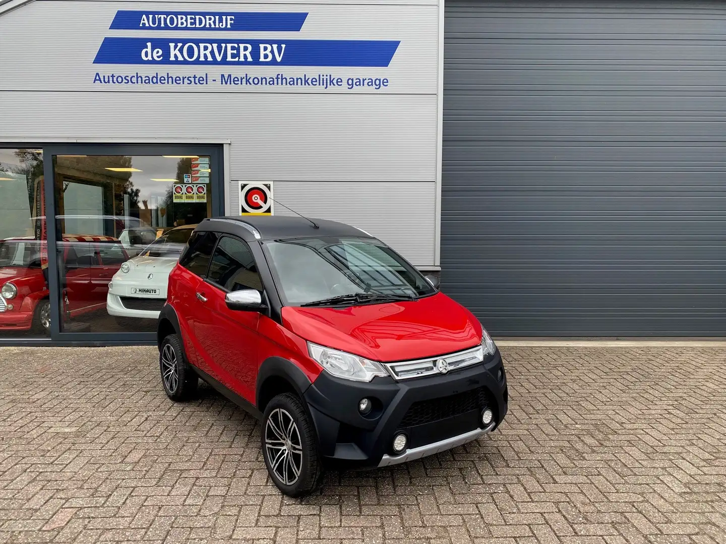 Aixam Crossover 1 Jaar Garantie Rojo - 1