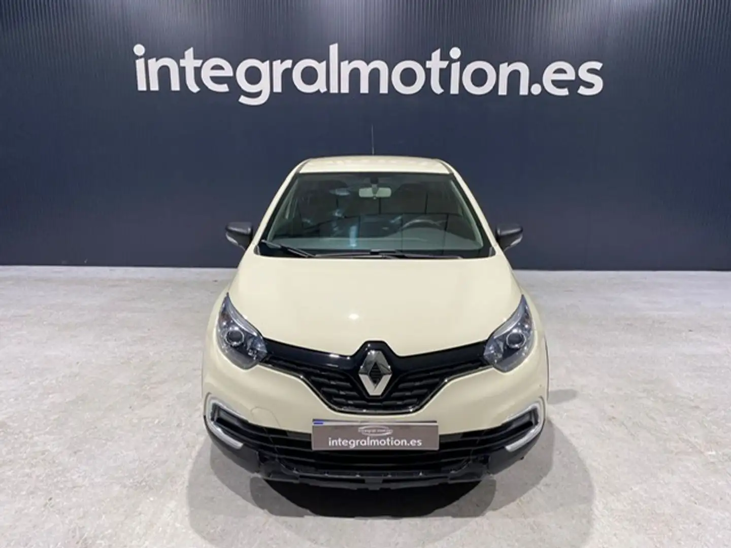 Renault Captur Life dCi 66kW (90CV) Beżowy - 2