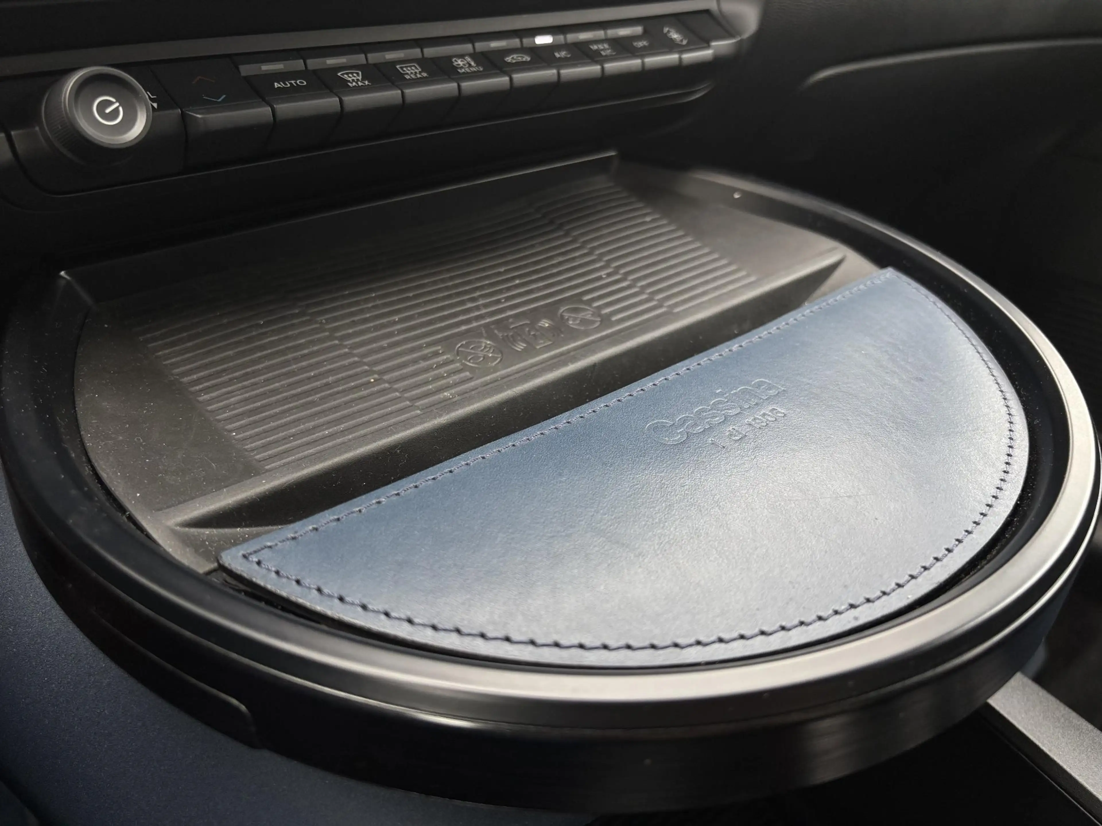 Lancia Ypsilon Edizione Limitata Cassina Navigatie | Apple carpla — photo 31