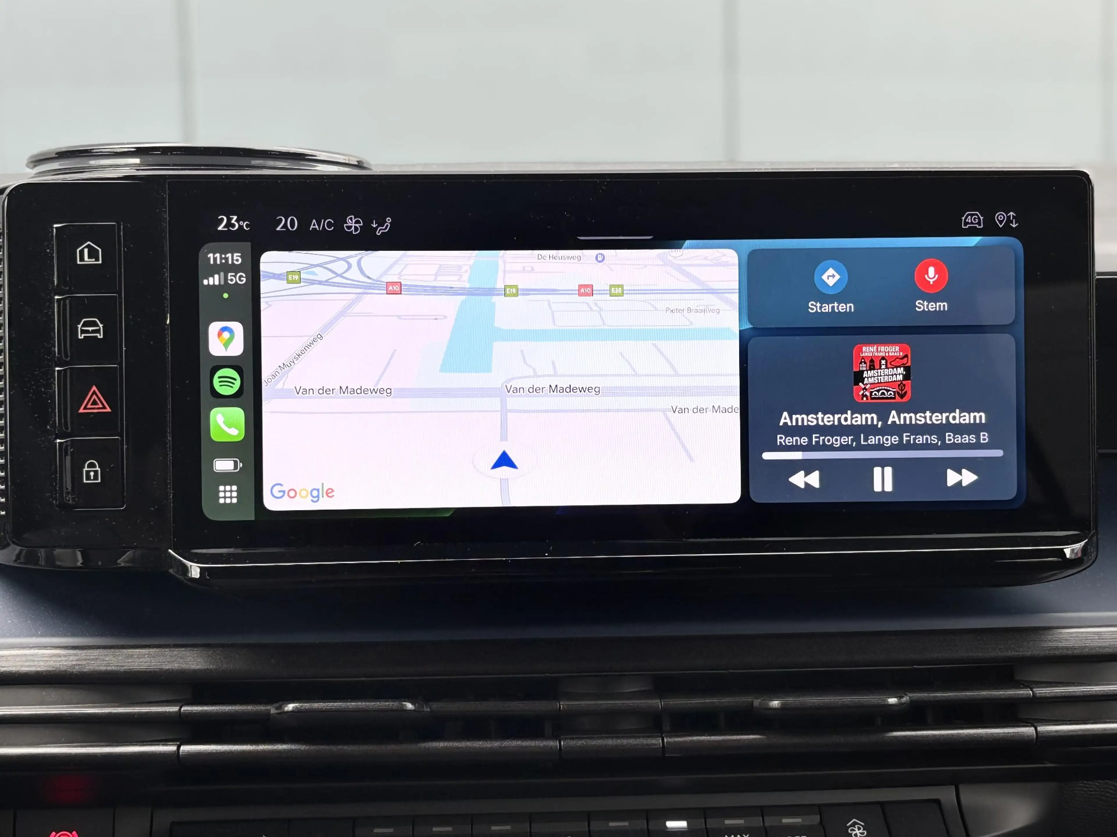 Lancia Ypsilon Edizione Limitata Cassina Navigatie | Apple carpla — photo 29