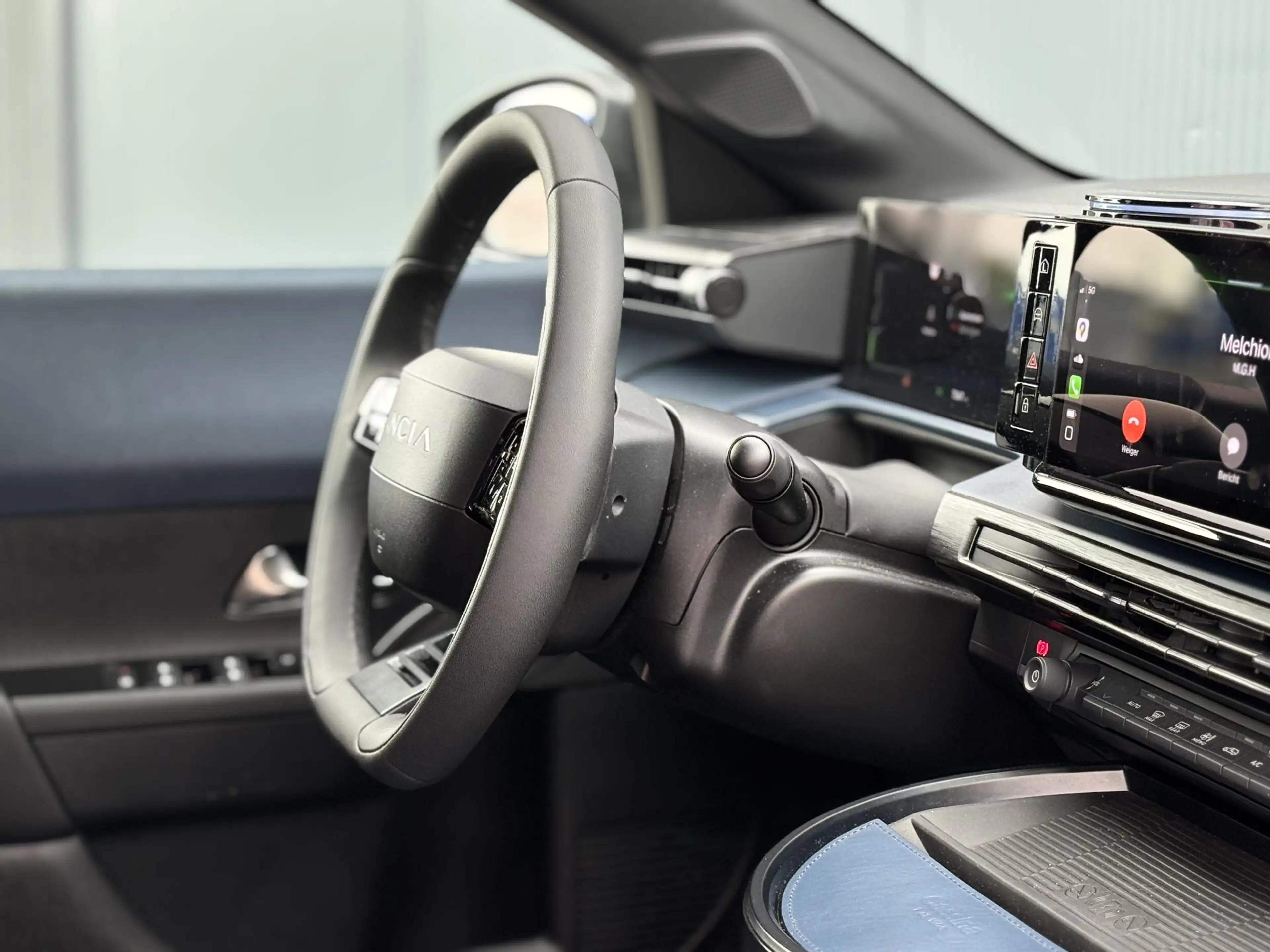 Lancia Ypsilon Edizione Limitata Cassina Navigatie | Apple carpla — photo 2