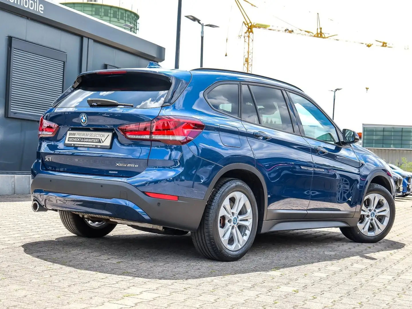 BMW X1 xDrive25e  Advantage Navi Pano RFK LED HiFi DAB Blu/Azzurro - 2