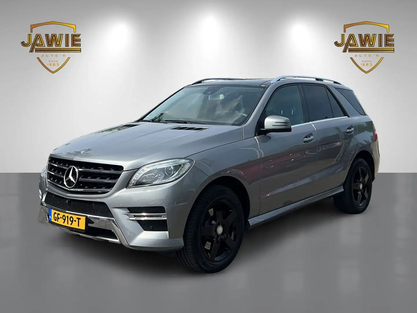 Mercedes-Benz ML 350 M-klasse BlueTEC AMG GF-919-T Grijs - 1
