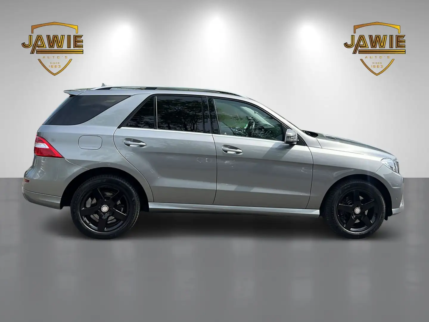 Mercedes-Benz ML 350 M-klasse BlueTEC AMG GF-919-T Grijs - 2