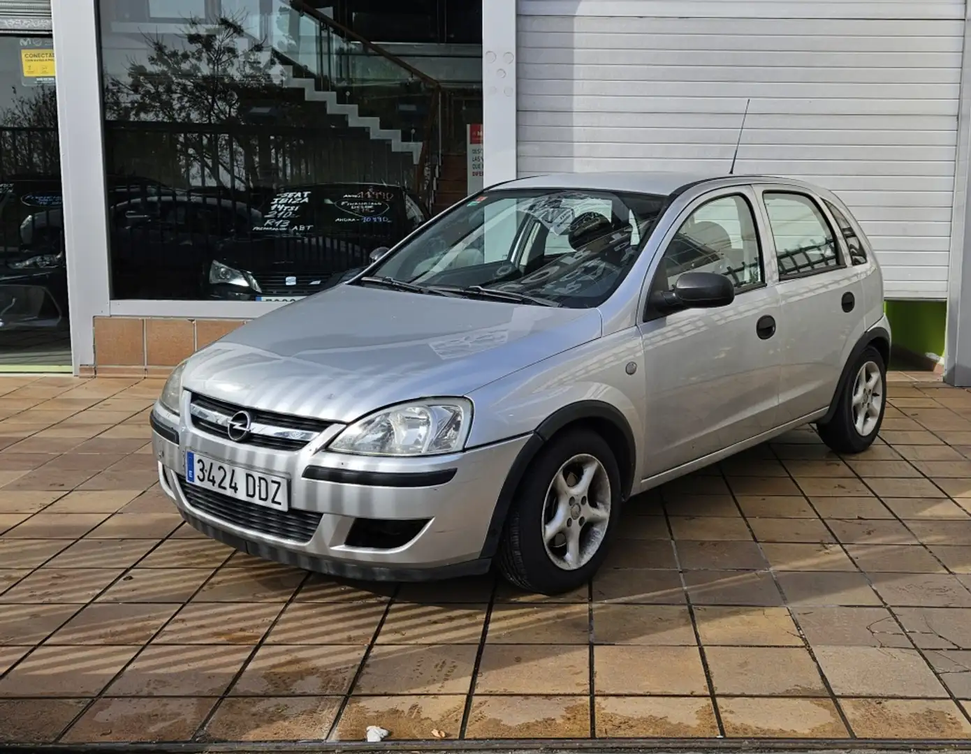 Opel Corsa 1.3CDTI Essentia Gris - 1