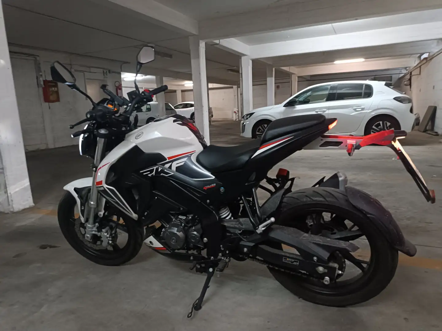 Keeway RKF 125 Alb - 1