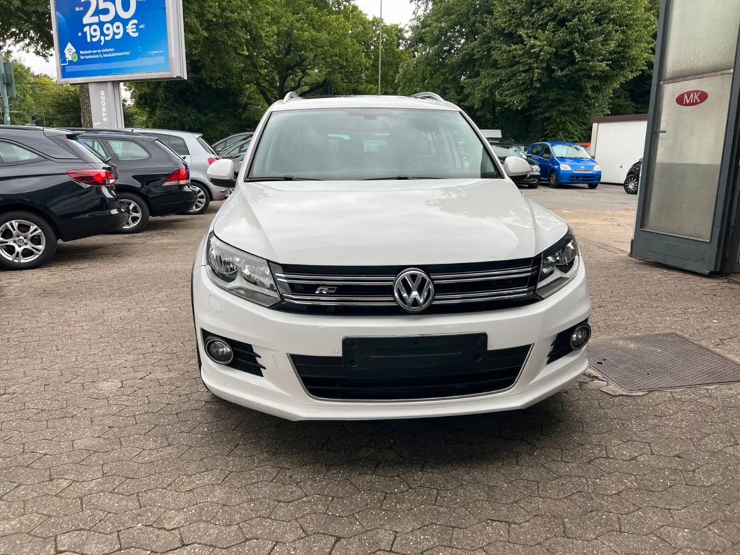 Volkswagen Tiguan 2.0 TSI Sport & Style 4Motion R Line Navi Wit - 2