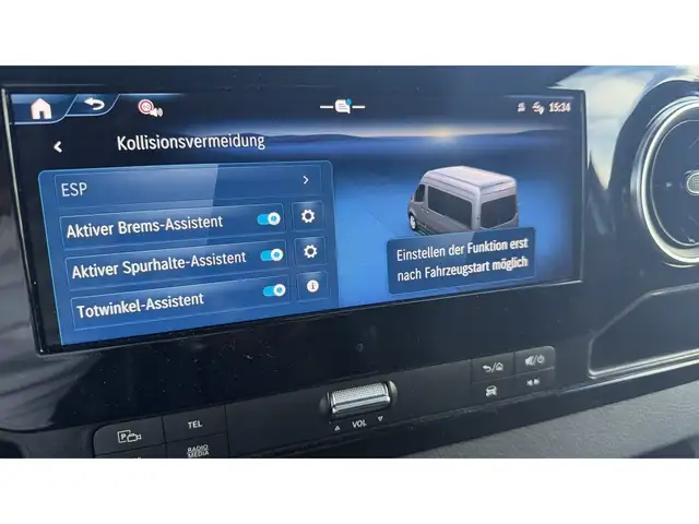 Mercedes-Benz Sprinter view 15