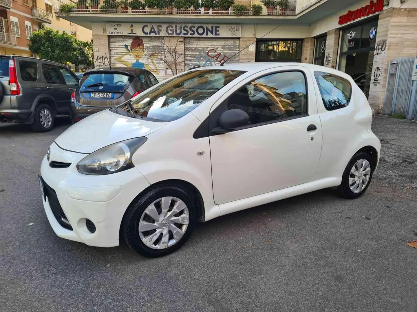Toyota Aygo 1.0 12V VVT-i 3 porte Active Connect Bianco - 2
