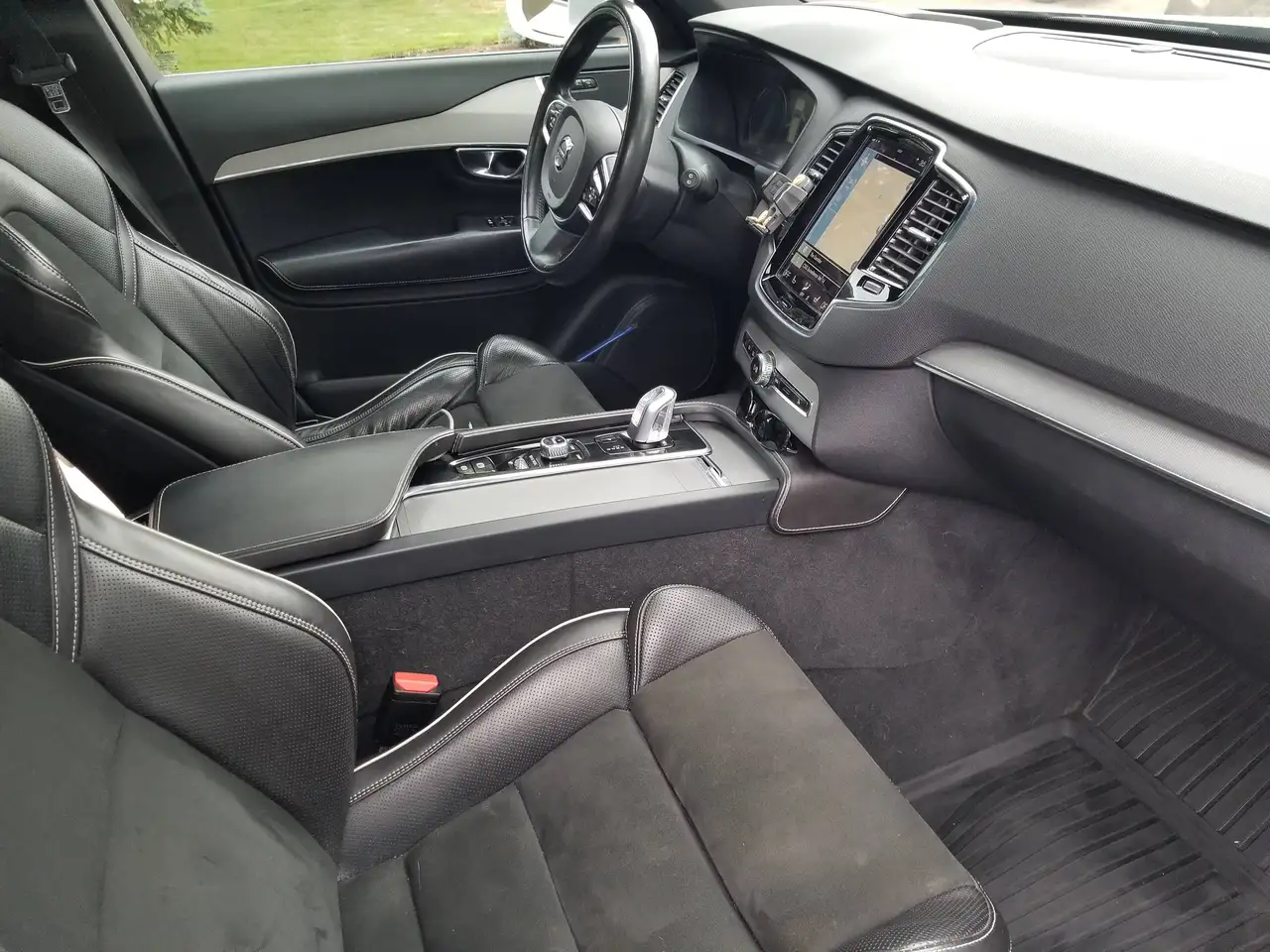 Volvo XC90 снимка Volvo XC90