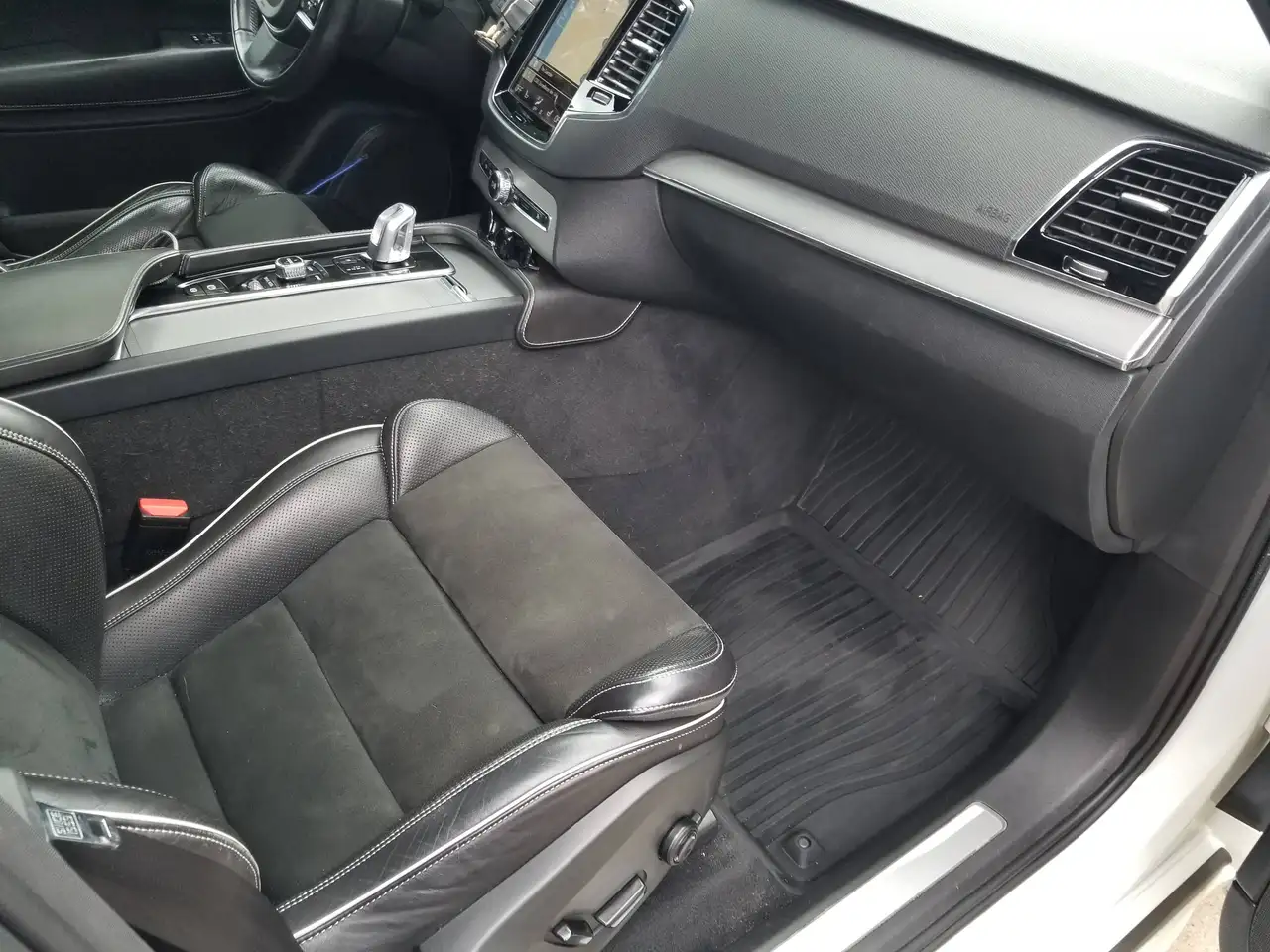 Volvo XC90 снимка Volvo XC90