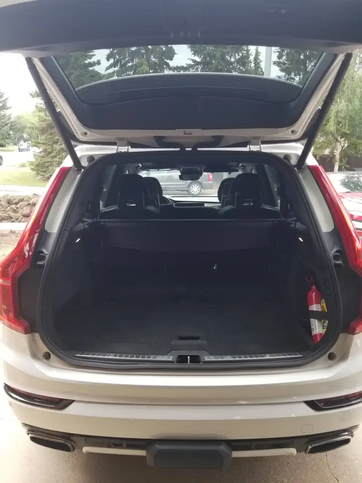 Volvo XC90 снимка Volvo XC90