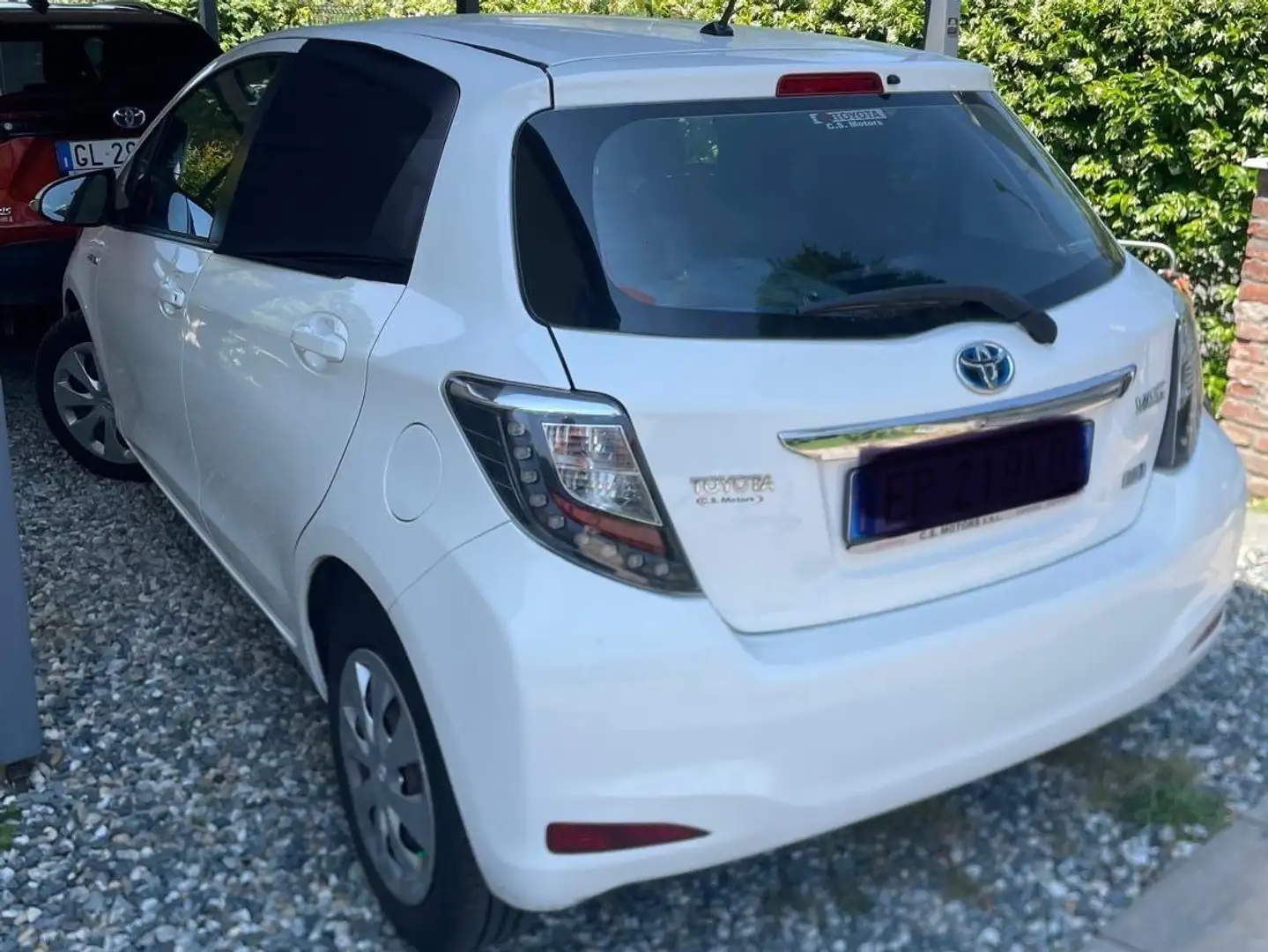 Toyota Yaris Yaris 5p 1.5h Lounge Bianco - 1
