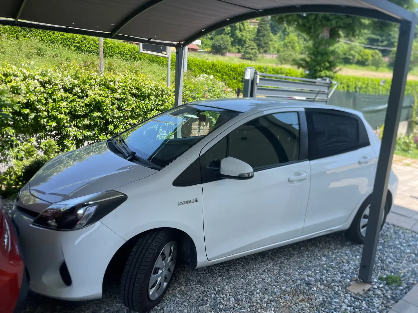 Toyota Yaris Yaris 5p 1.5h Lounge Bianco - 2