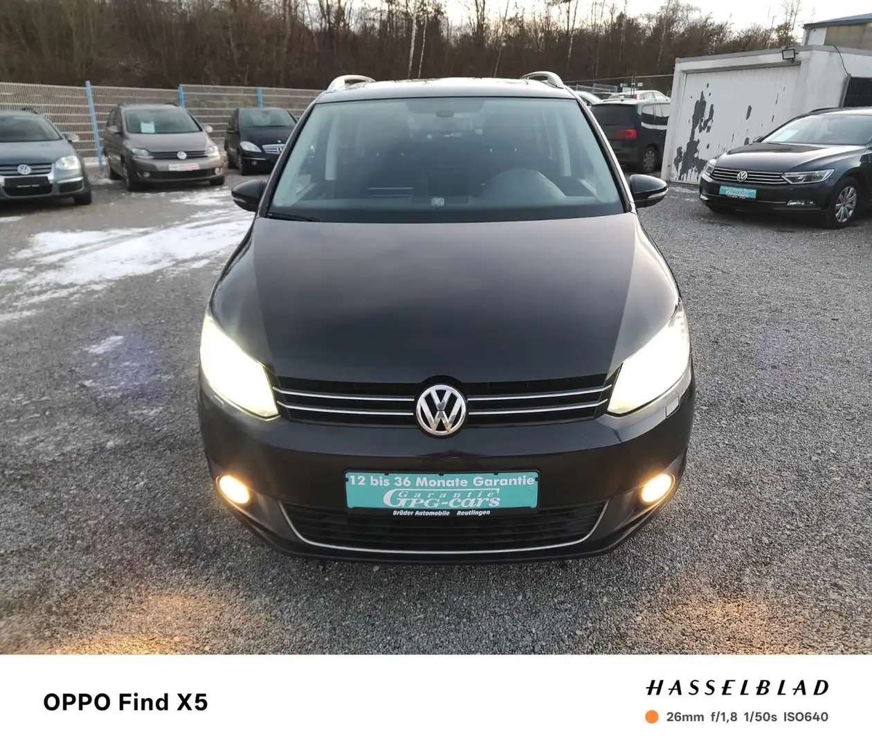 Volkswagen Touran 1,4 Cup Navi Tempomat Bi-Xenon APS Schwarz - 2