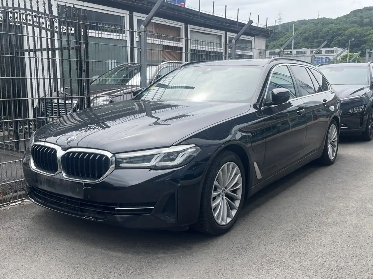 BMW 530