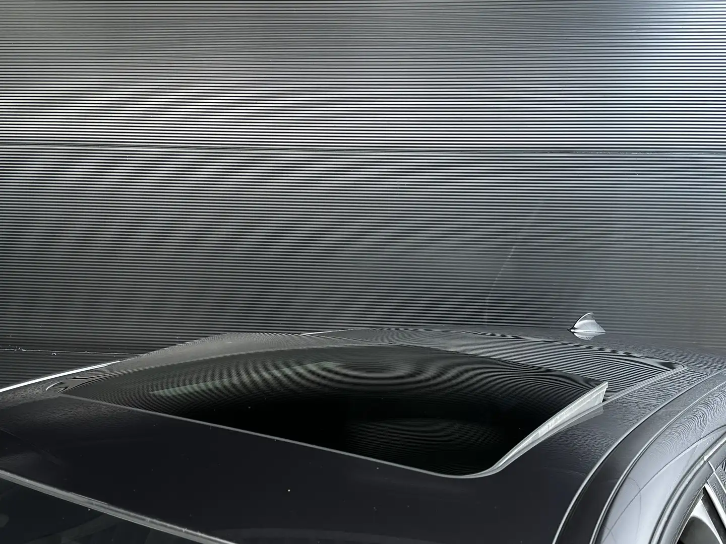 BMW 528 5 Serie 528i 3.0 6-CIL M-SPORT AUT Panodak CarPlay Grau - 2