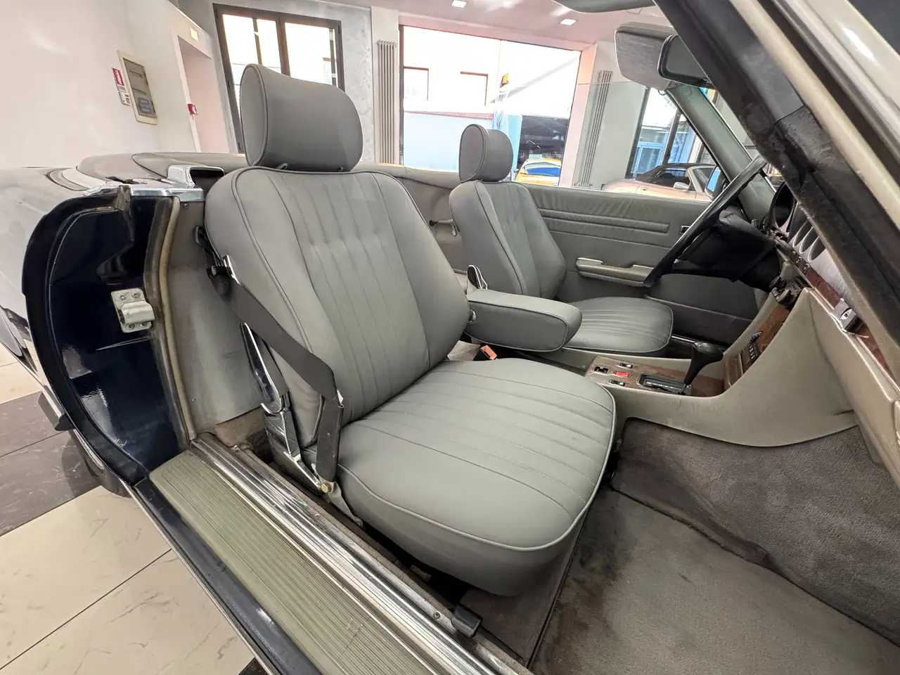 Mercedes-Benz SL 560 Service Book - ASI, foto 12