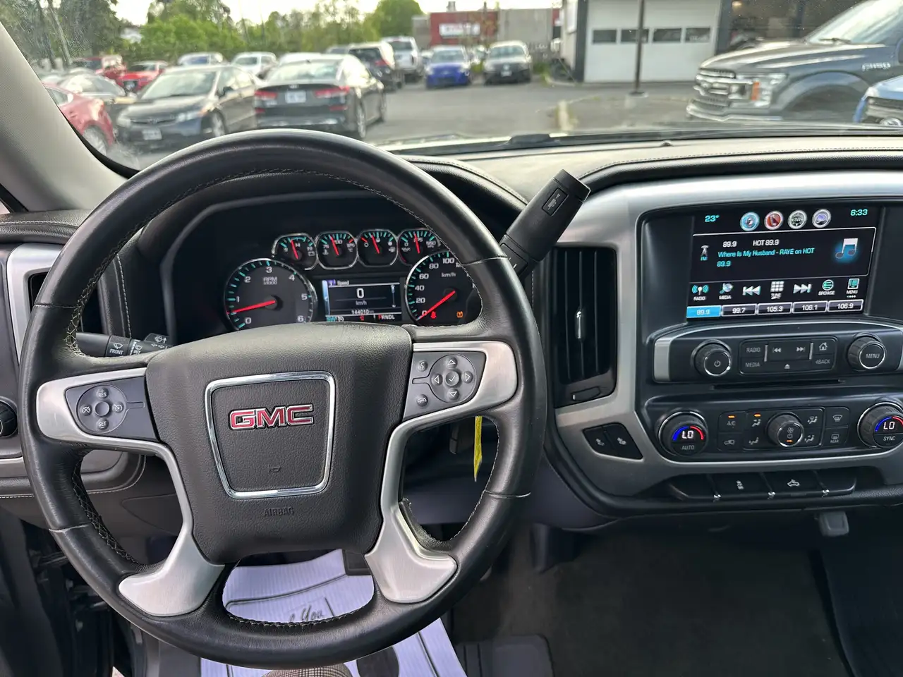 GMC Sierra 1500 photo GMC Sierra 1500