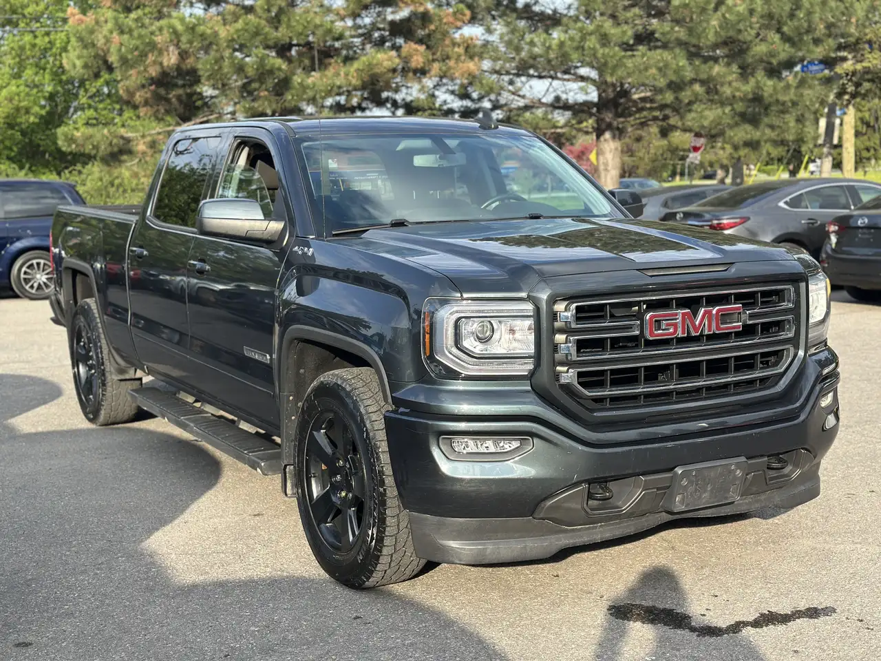 GMC Sierra 1500 photo GMC Sierra 1500