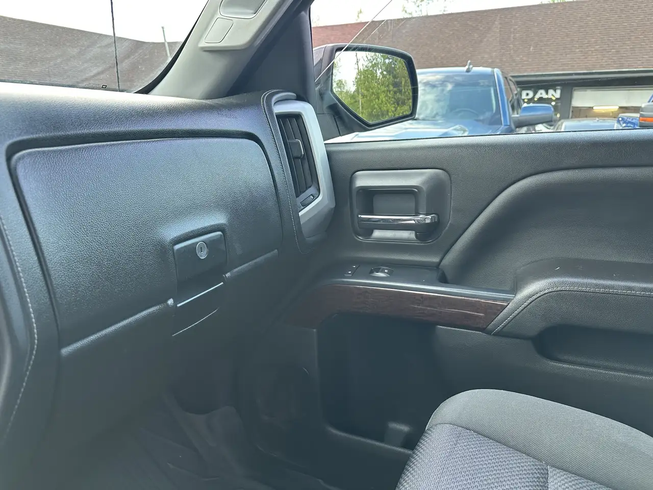 GMC Sierra 1500 photo GMC Sierra 1500