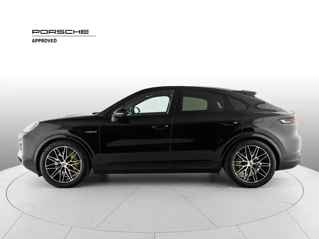 Porsche Cayenne view 2