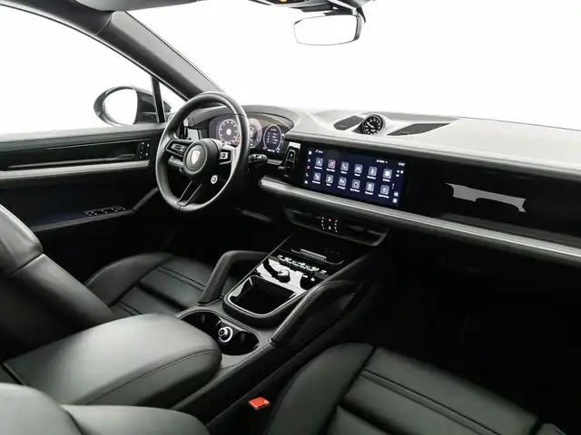 Porsche Cayenne view 7