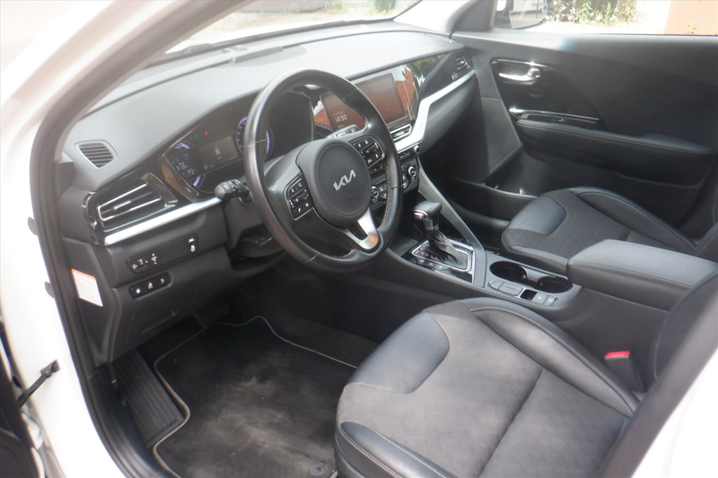 Kia e-Niro 1.6 GDi Plug-in Hybrid DCT6 DynamicLine - 72.000 K — photo 8