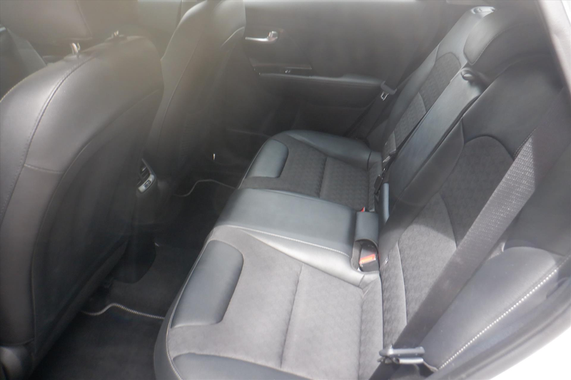 Kia e-Niro 1.6 GDi Plug-in Hybrid DCT6 DynamicLine - 72.000 K — photo 10
