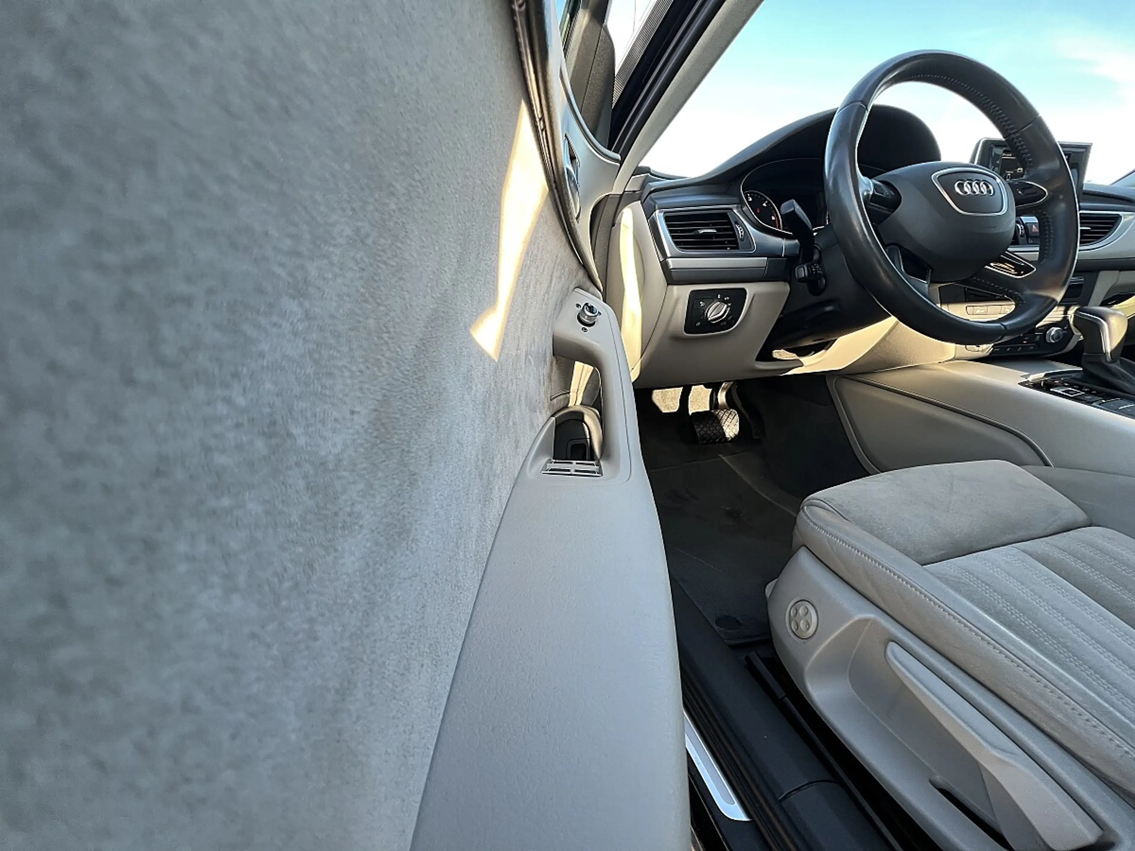 Audi A6 3,0 TDI clean Diesel Quattro intense S-tronic — photo 13