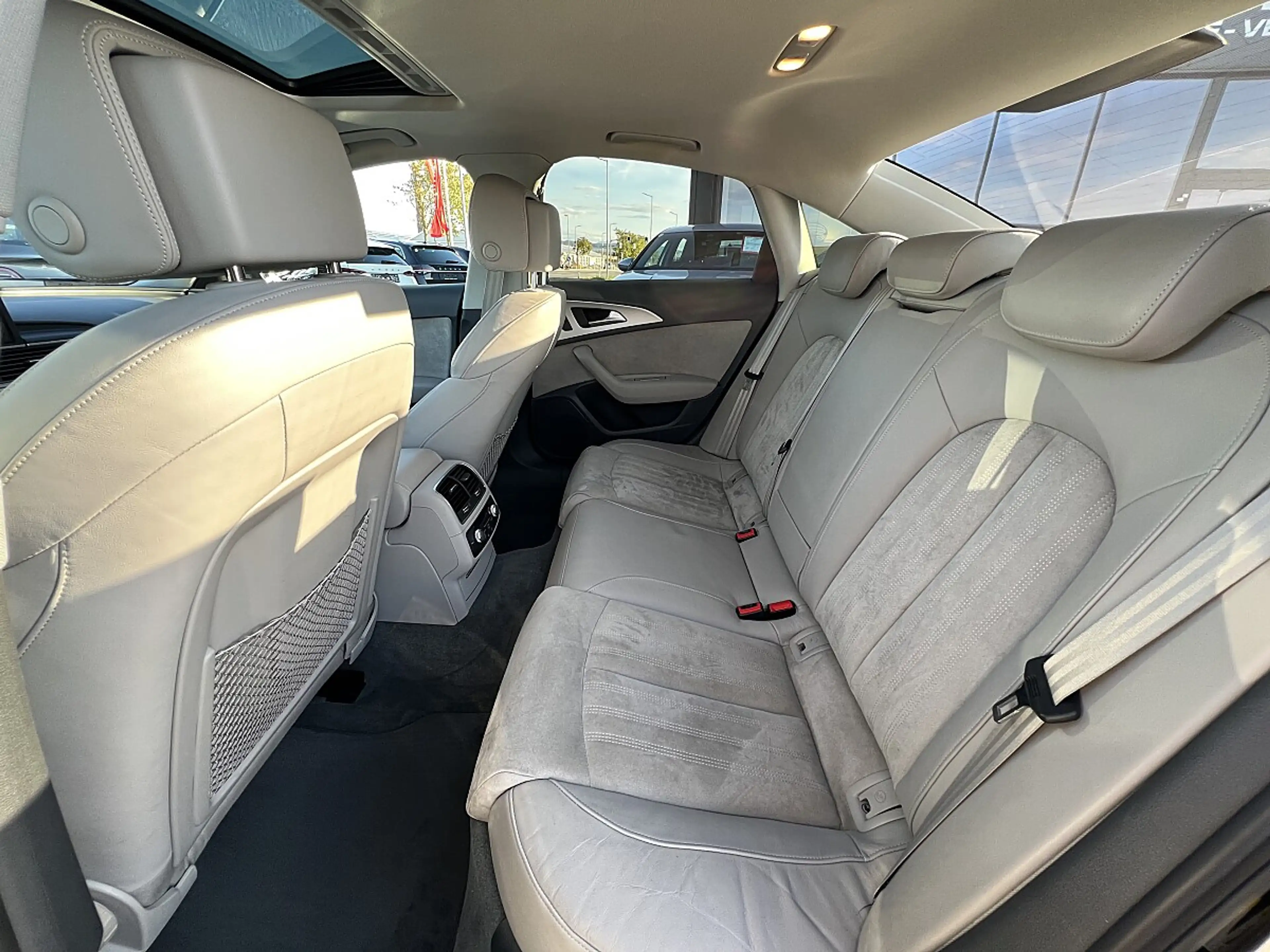 Audi A6 3,0 TDI clean Diesel Quattro intense S-tronic — photo 14