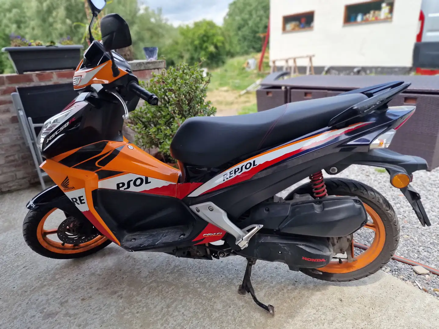 Honda NSC 50 R scooters Orange - 2