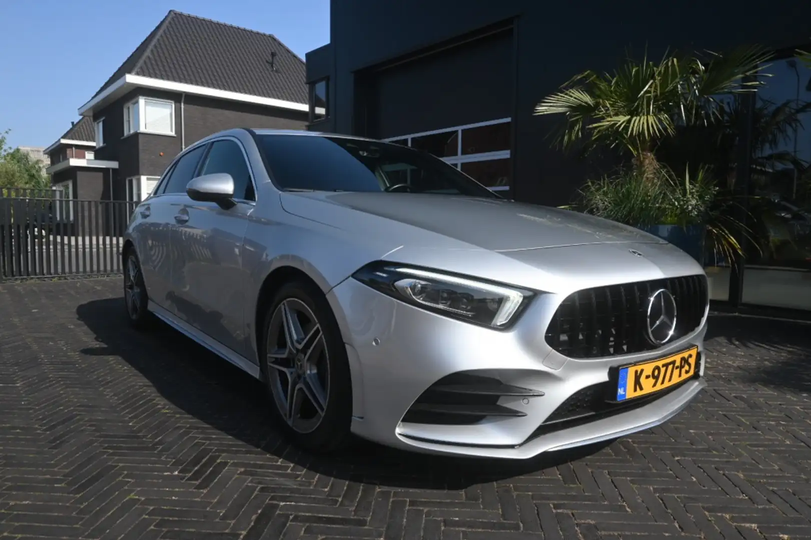 Mercedes-Benz A 200 AMG pakket sfeer verlichting Grijs - 2