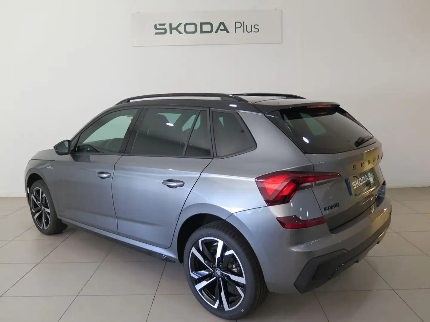 Skoda Kamiq 1.5 TSI Monte Carlo 110kW DSG7 Gris - 2