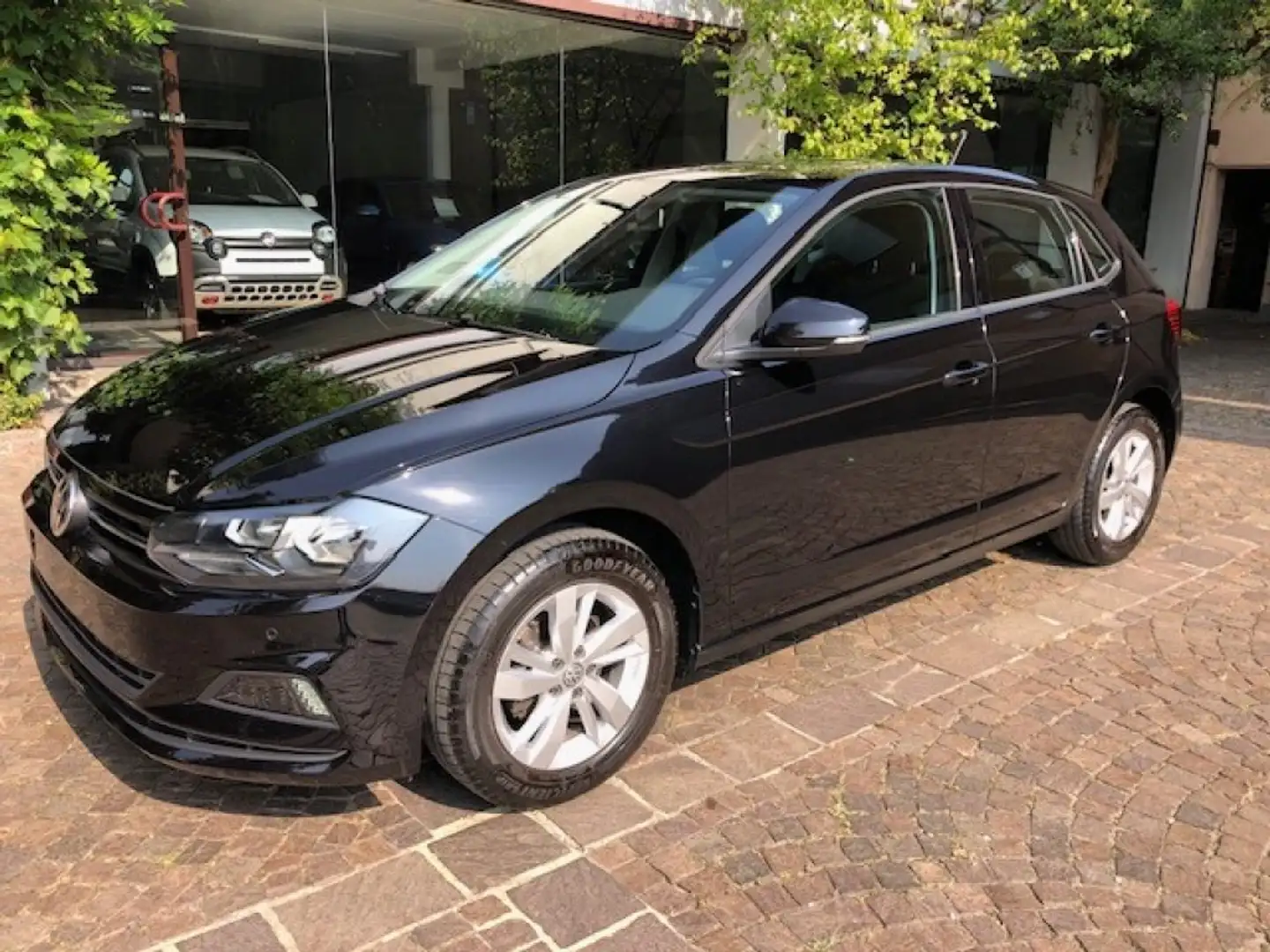 Volkswagen Polo 1.0 MPI 75 CV 5p. Nero - 1