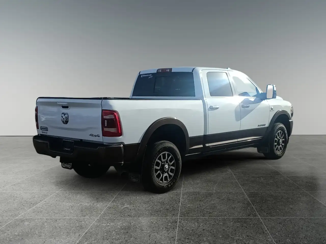 RAM 2500 снимка RAM 2500