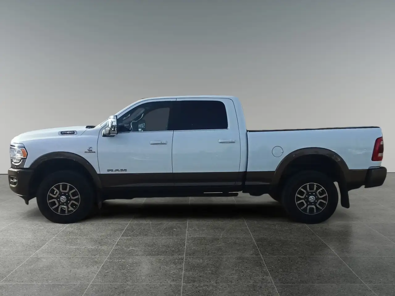 RAM 2500 снимка RAM 2500