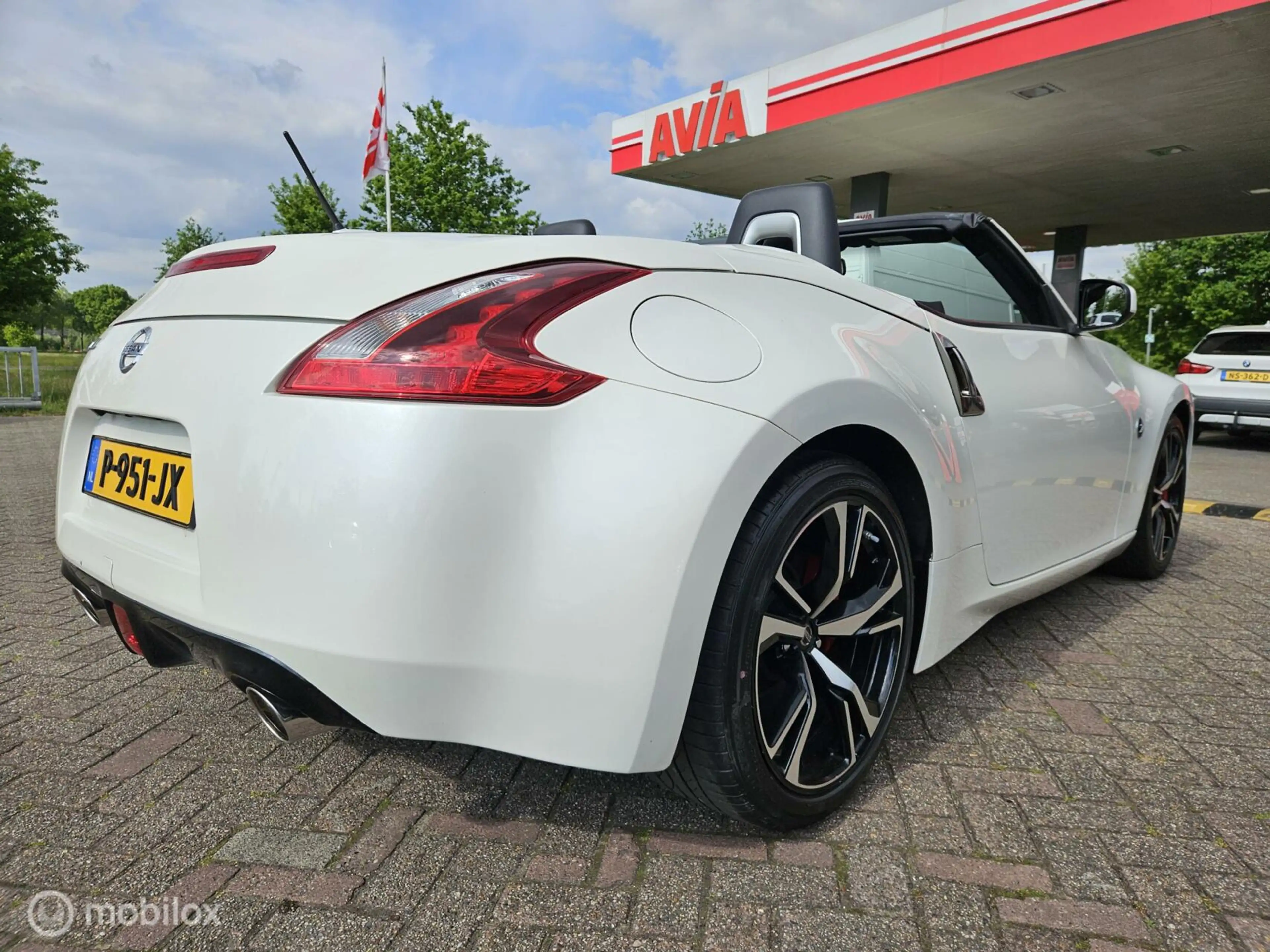 Nissan 370Z Roadster 3.7 V6 Pack — photo 9