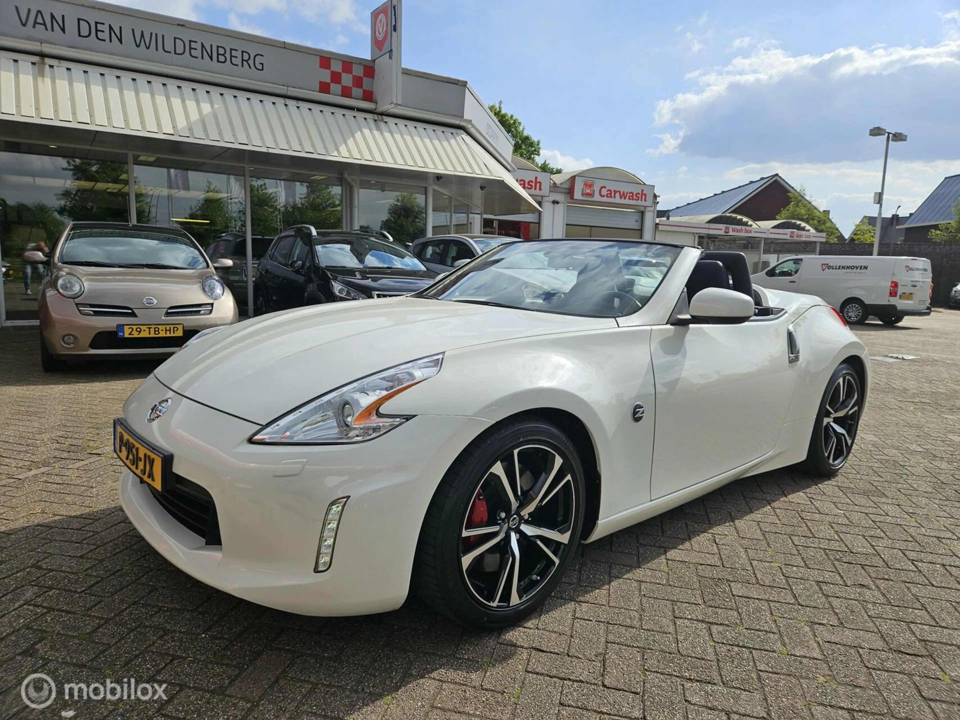 Nissan 370Z Roadster 3.7 V6 Pack — photo 8