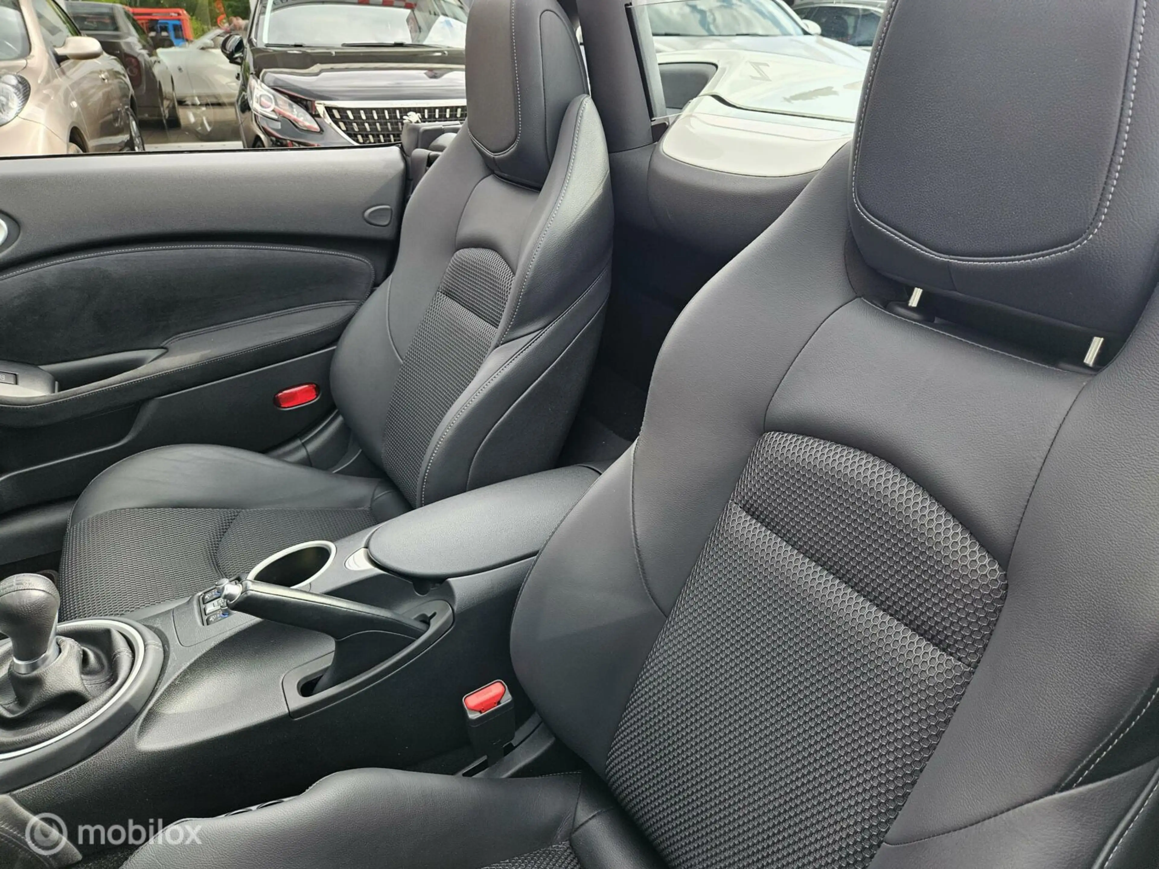 Nissan 370Z Roadster 3.7 V6 Pack — photo 14
