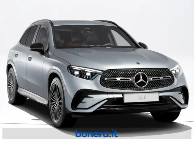 Mercedes-Benz 300 view 2