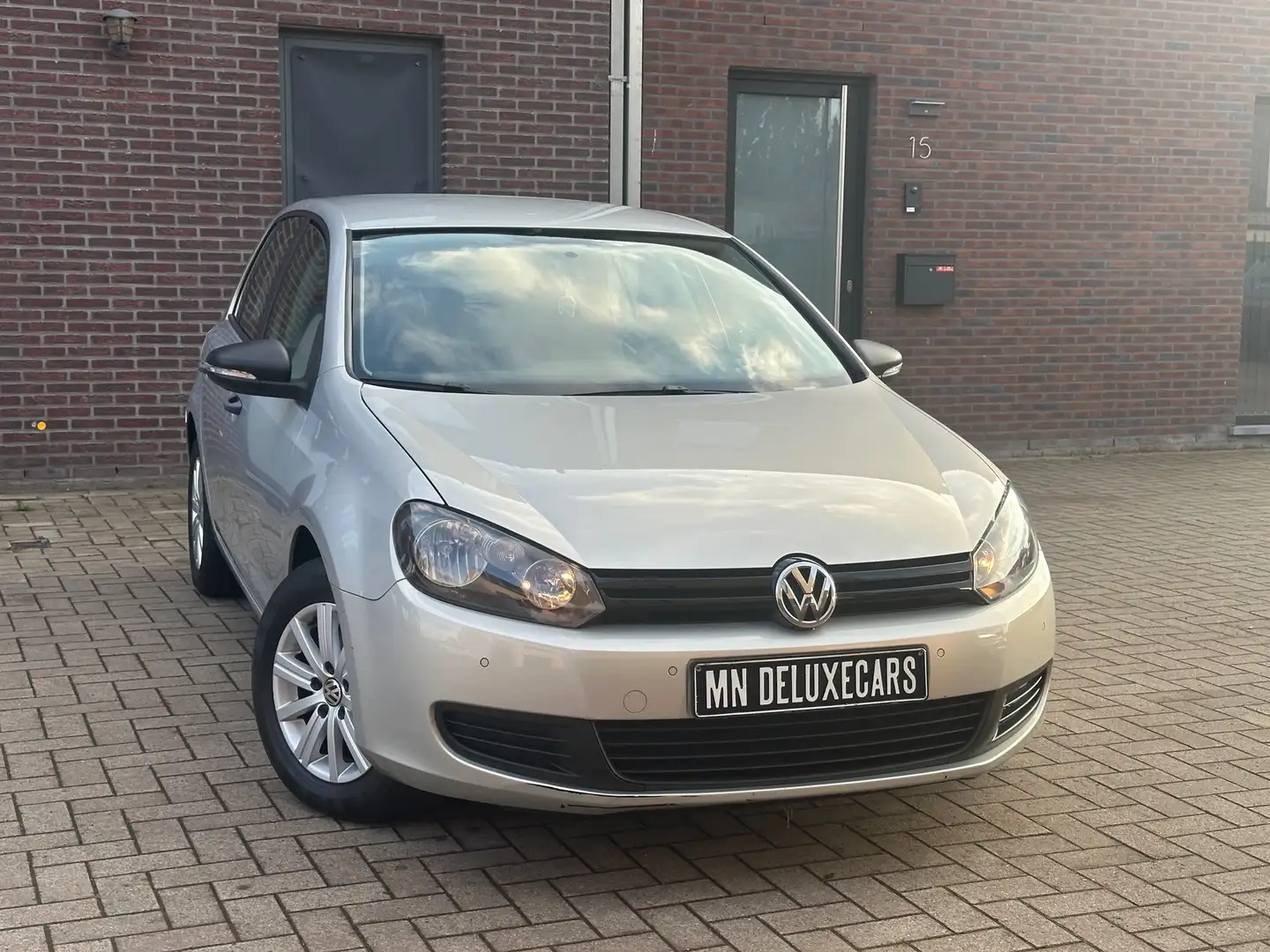 Volkswagen Golf 1.4 Comfortline Beige - 1