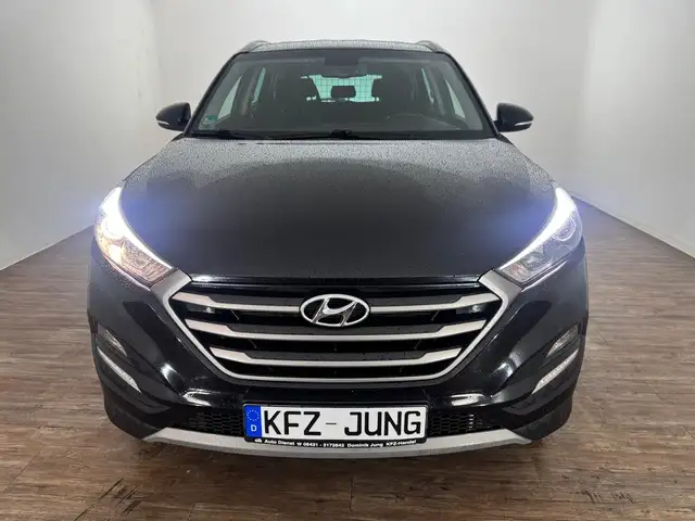 Hyundai Tucson view 3