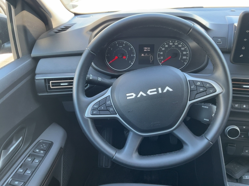 Dacia Sandero Stepway Extreme+ — photo 10